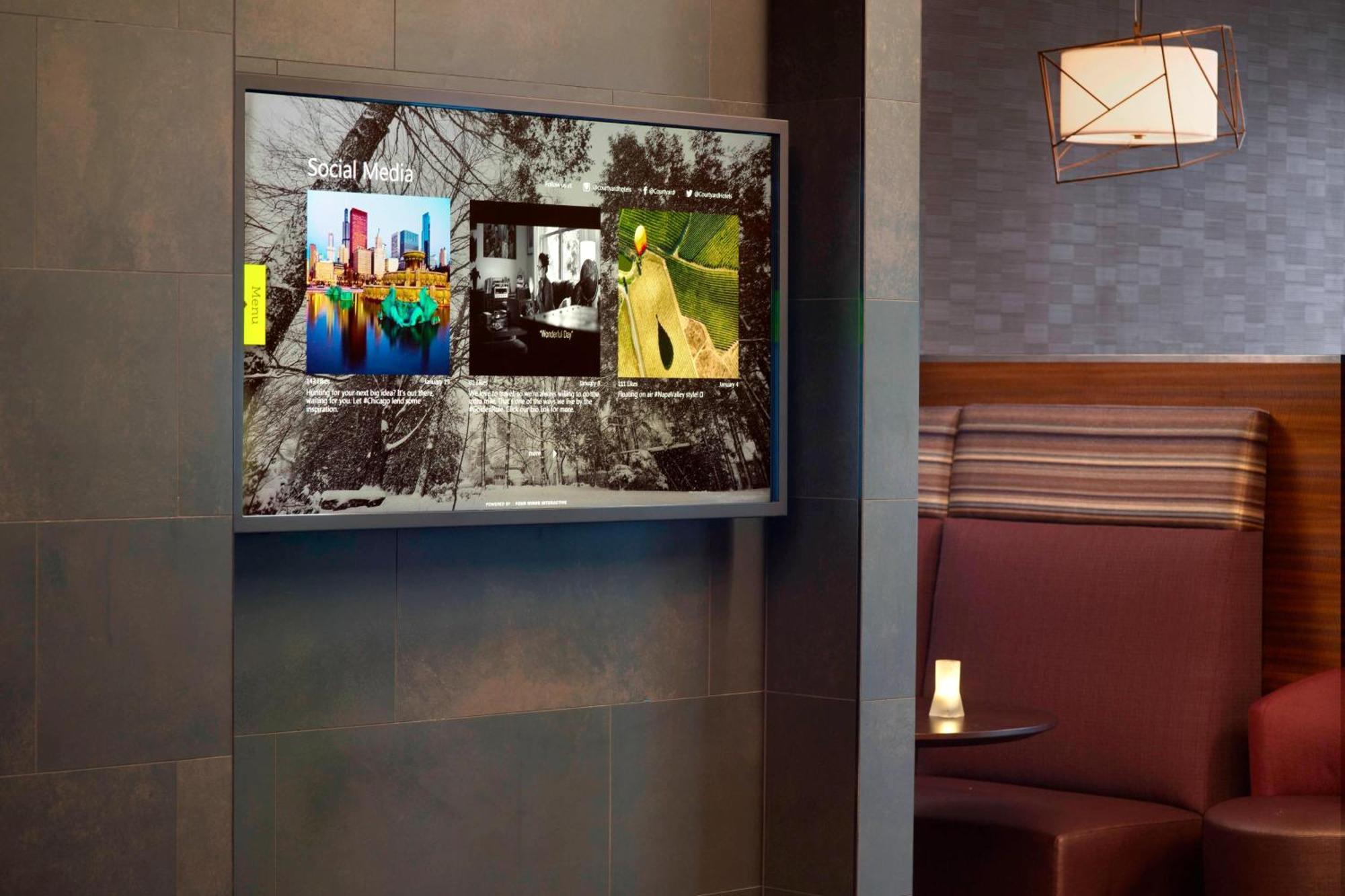 Courtyard By Marriott Lagrange Hotel Eksteriør billede